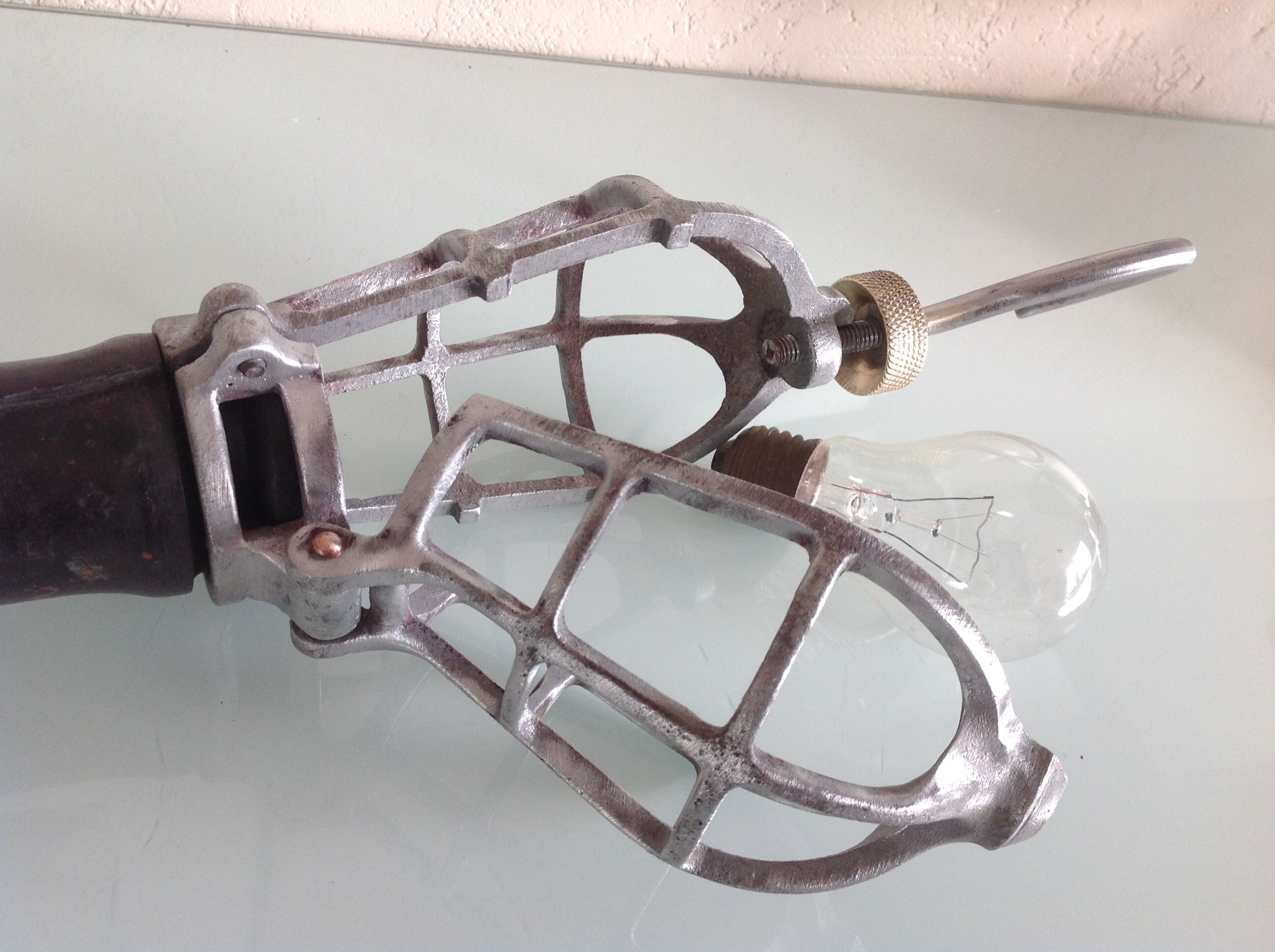 The Pyle National Company lamp 40-50