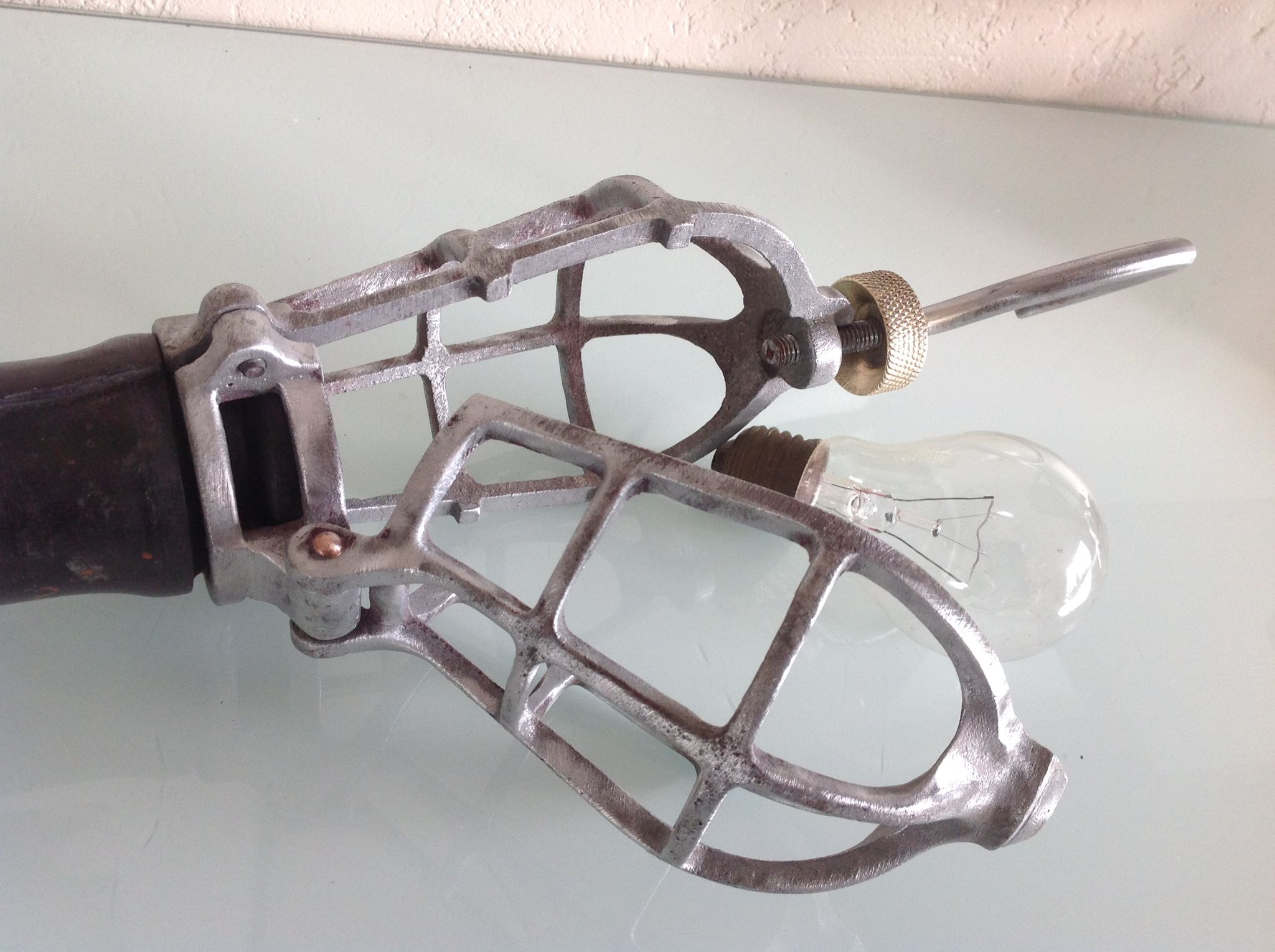 The Pyle National Company lamp 40-50