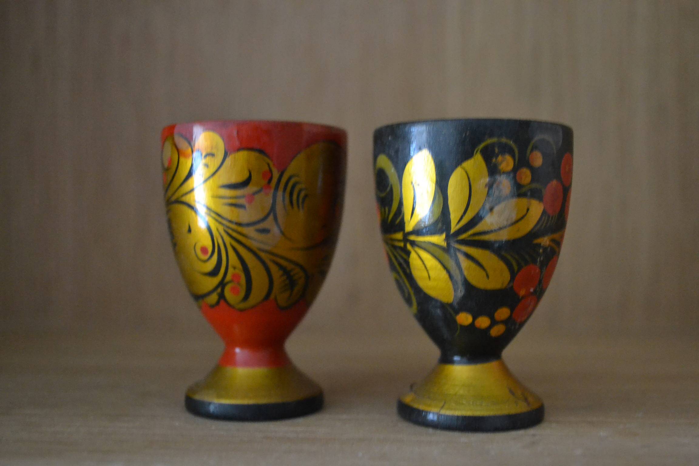 Set of 2 patterned wooden egg cups