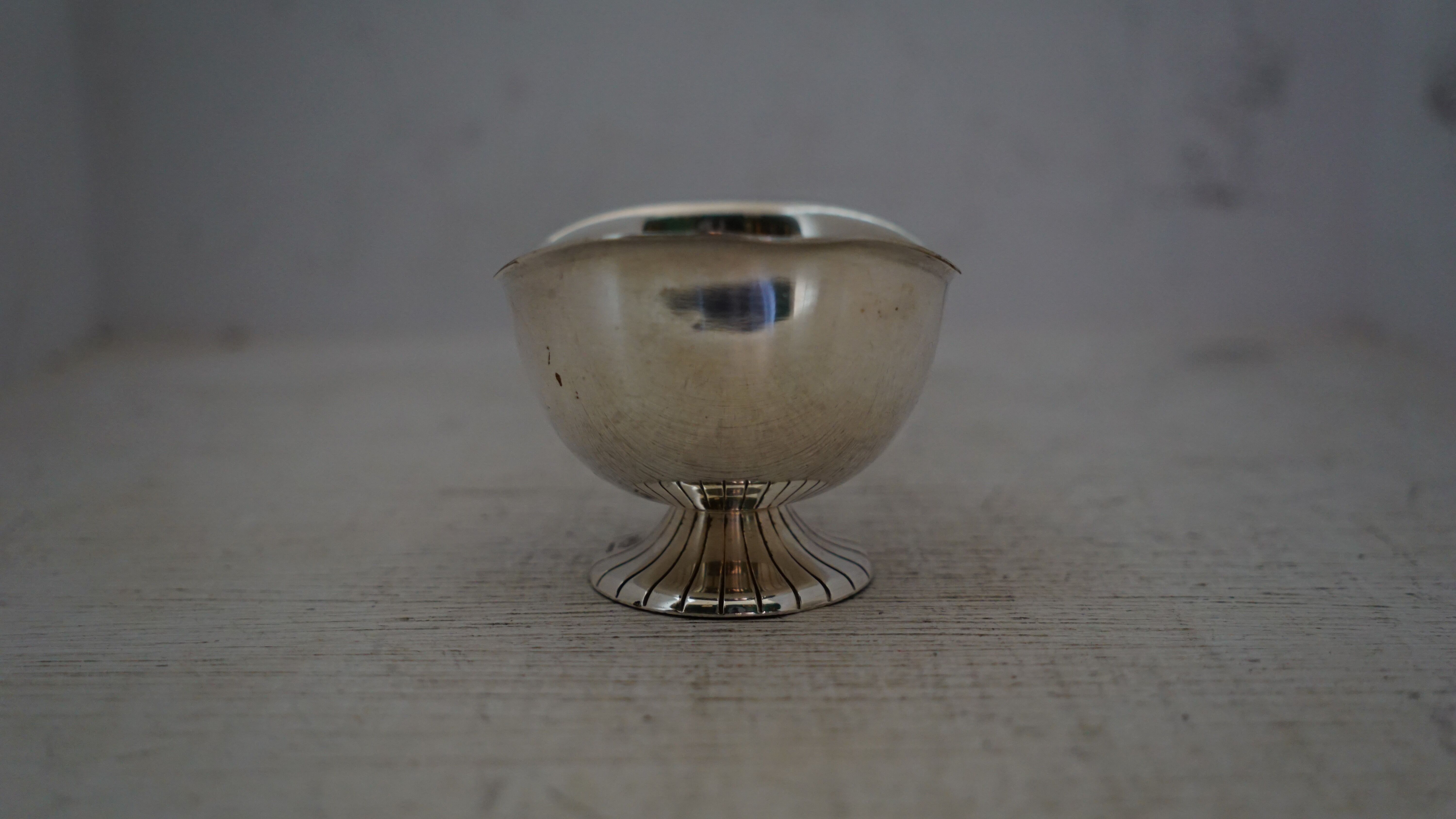 Pair of silverware saucepans