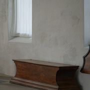 20th-century Art Deco storage bench in walnut, by a Danish cabinetmaker.