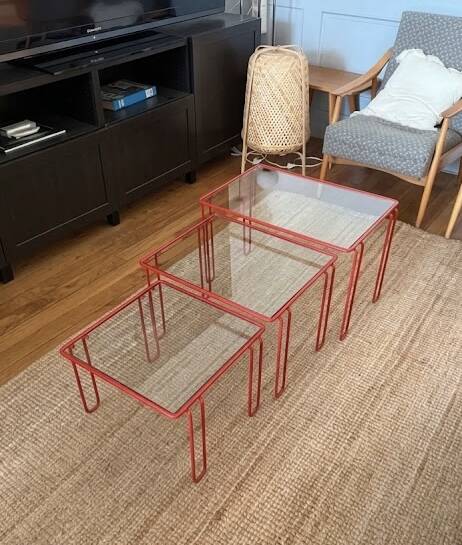 Red tubular nesting tables, 1970s, Set of 3