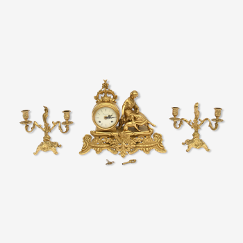 Golden brass fireplace trim