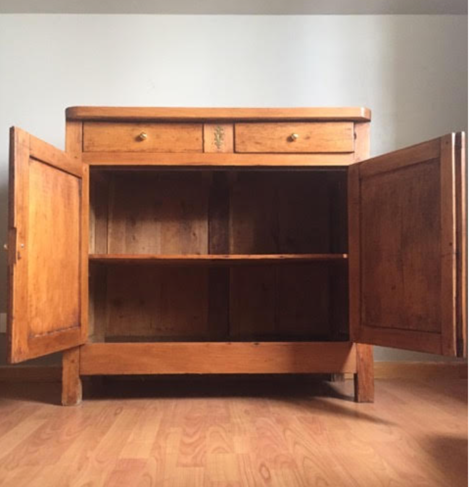 Buffet parisien vintage