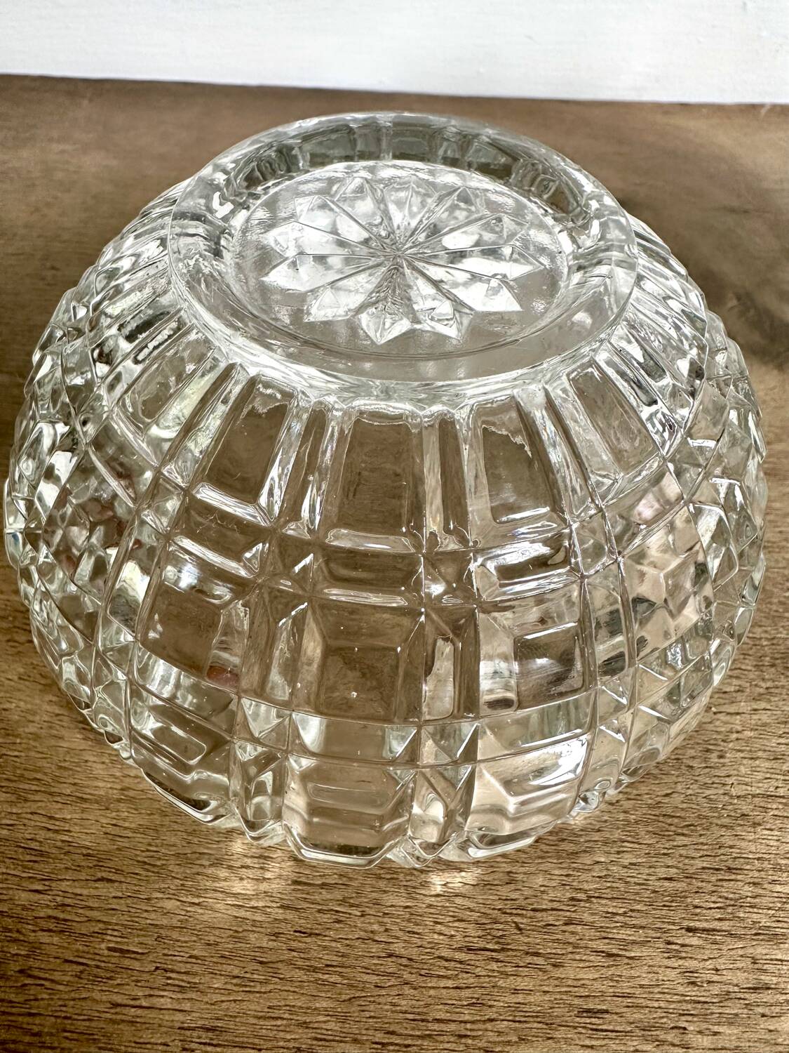 Former Portieux crystal sugar bowl