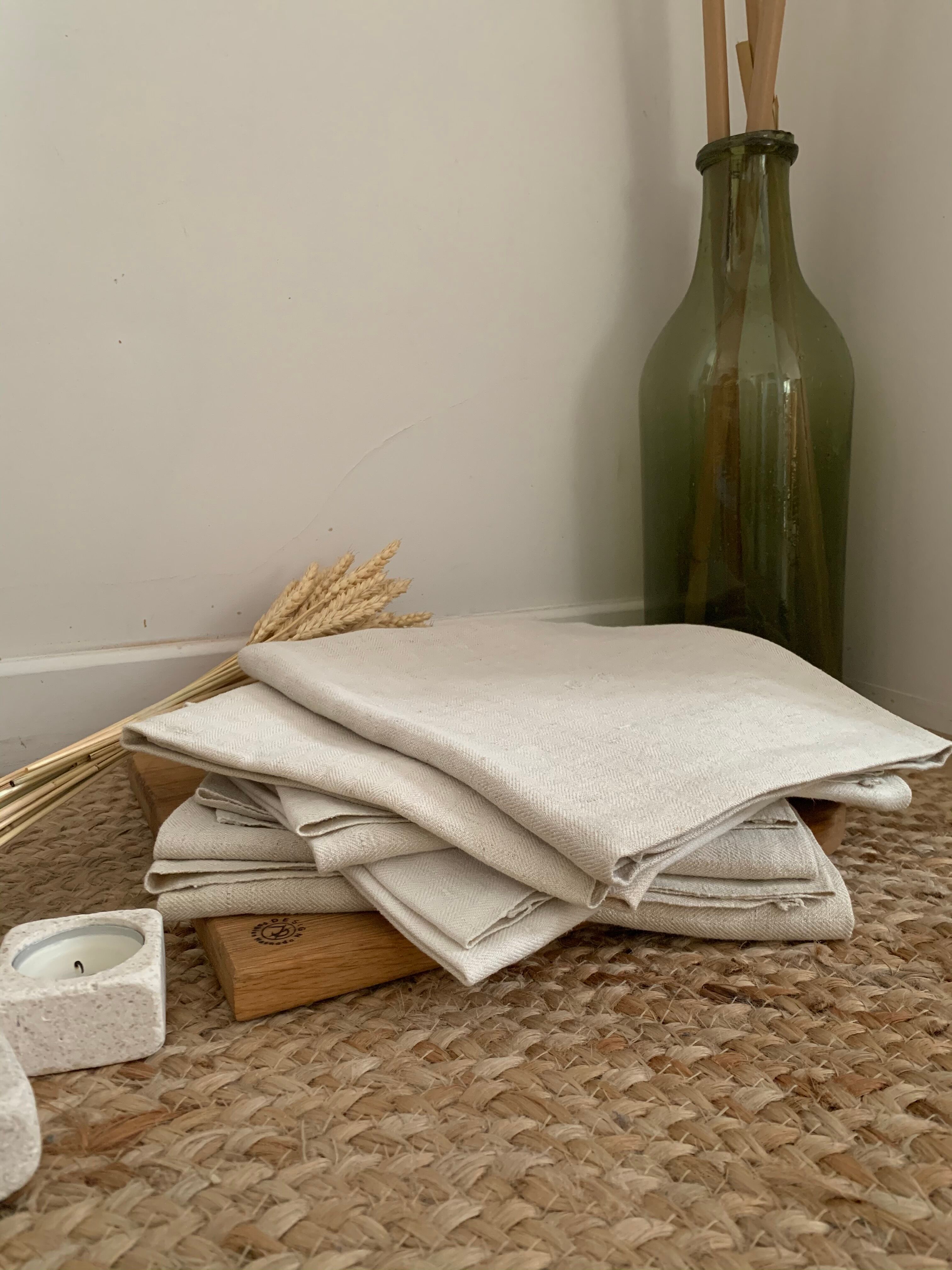 Lot of 6 vintage tea towels