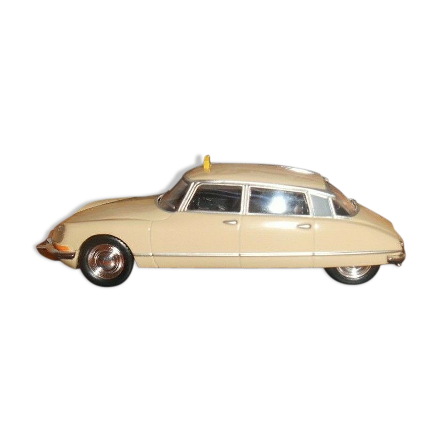 Citroen ds 21 pallas 1/43 taxi