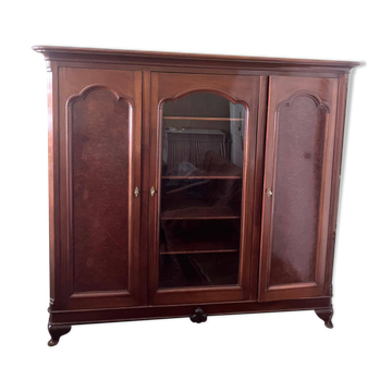 library that goes or not with a desk