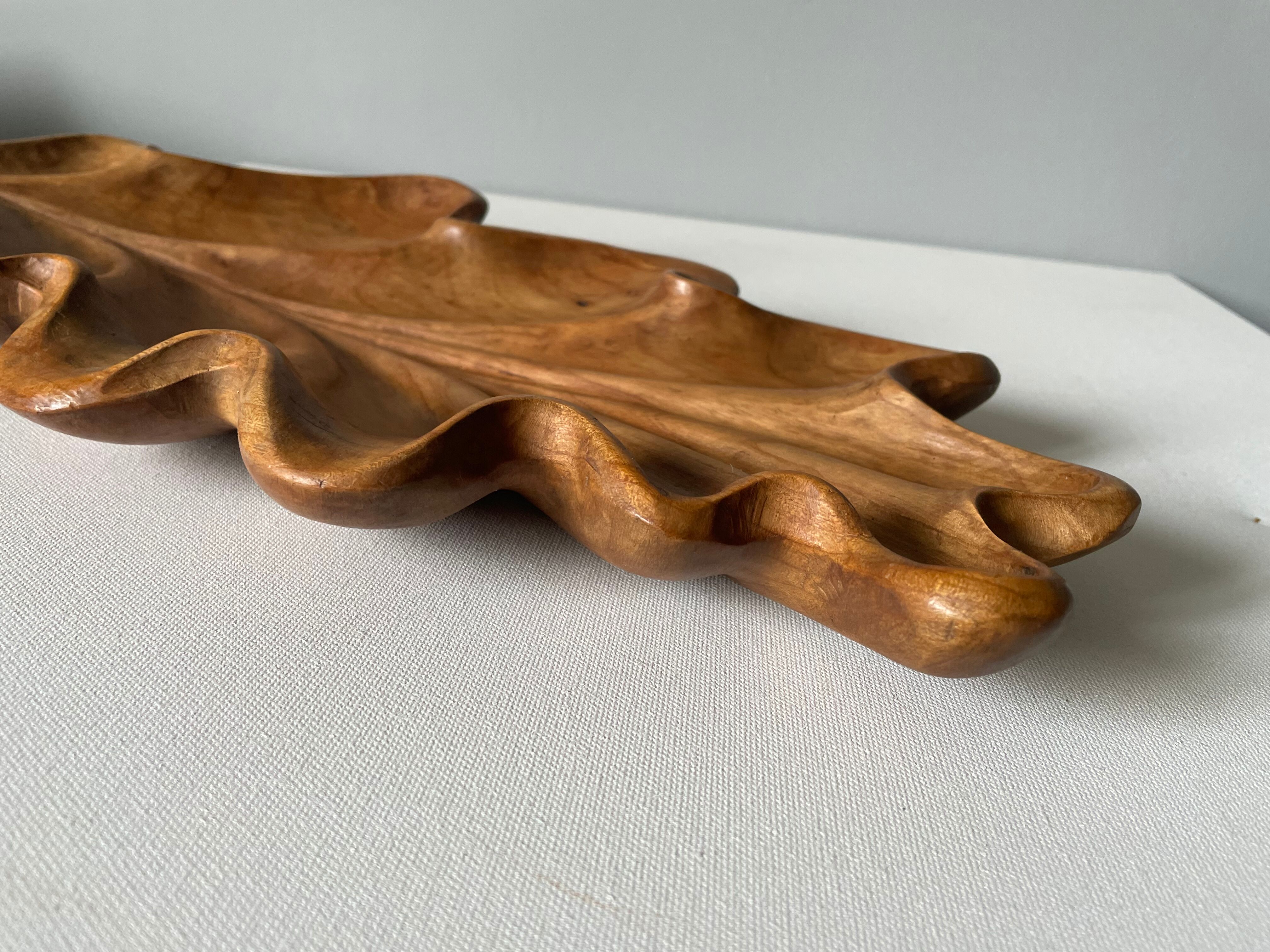 Pocket empty in carved wood 50cm