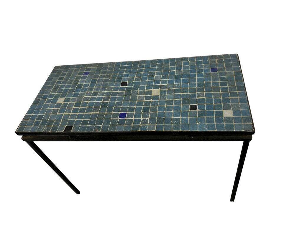 Table basse vintage en mosaïque bleue / table à plantes