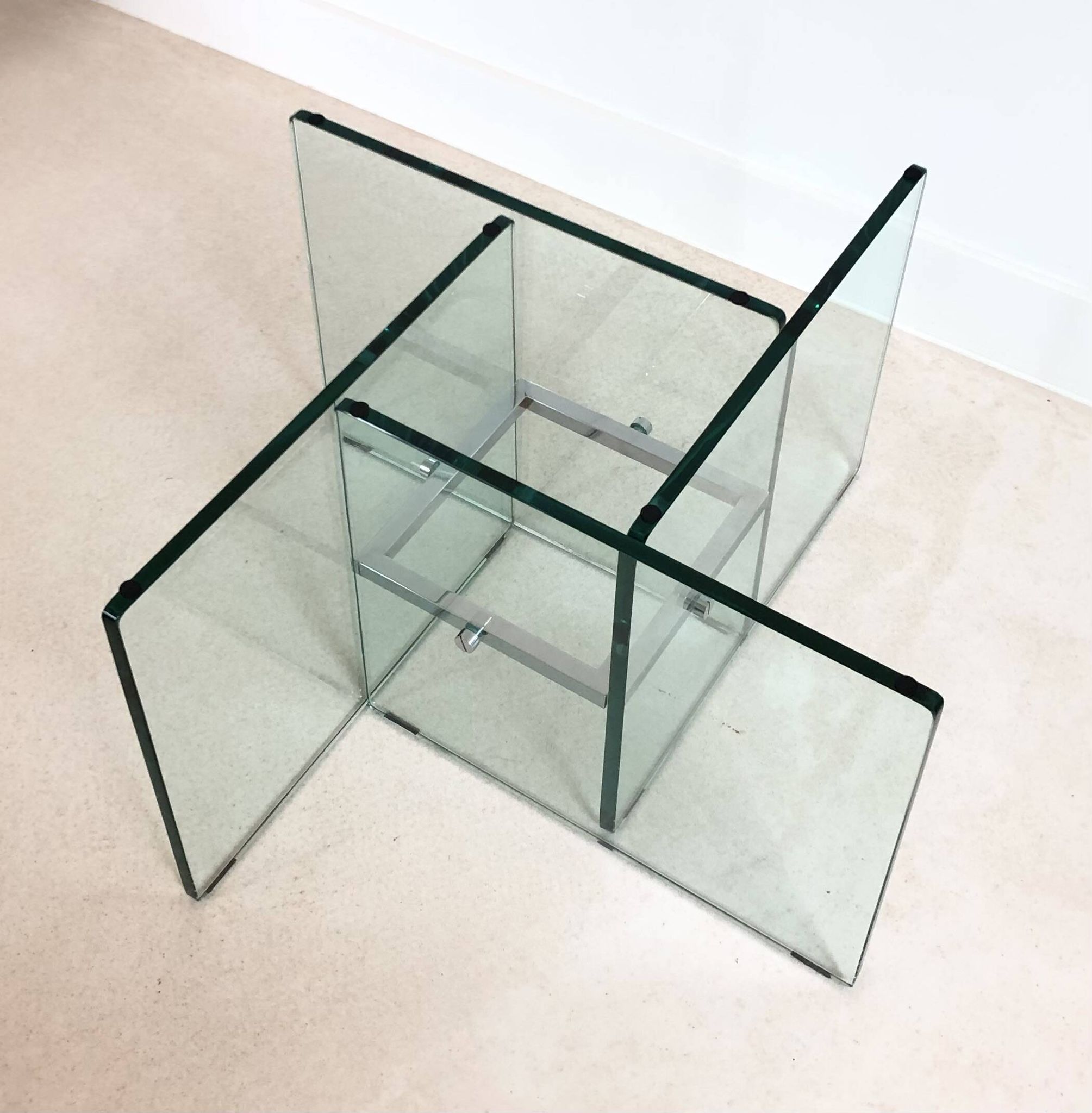 Square crystal glass coffee table, Italy 1970s