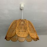 Suspension in vintage cannage