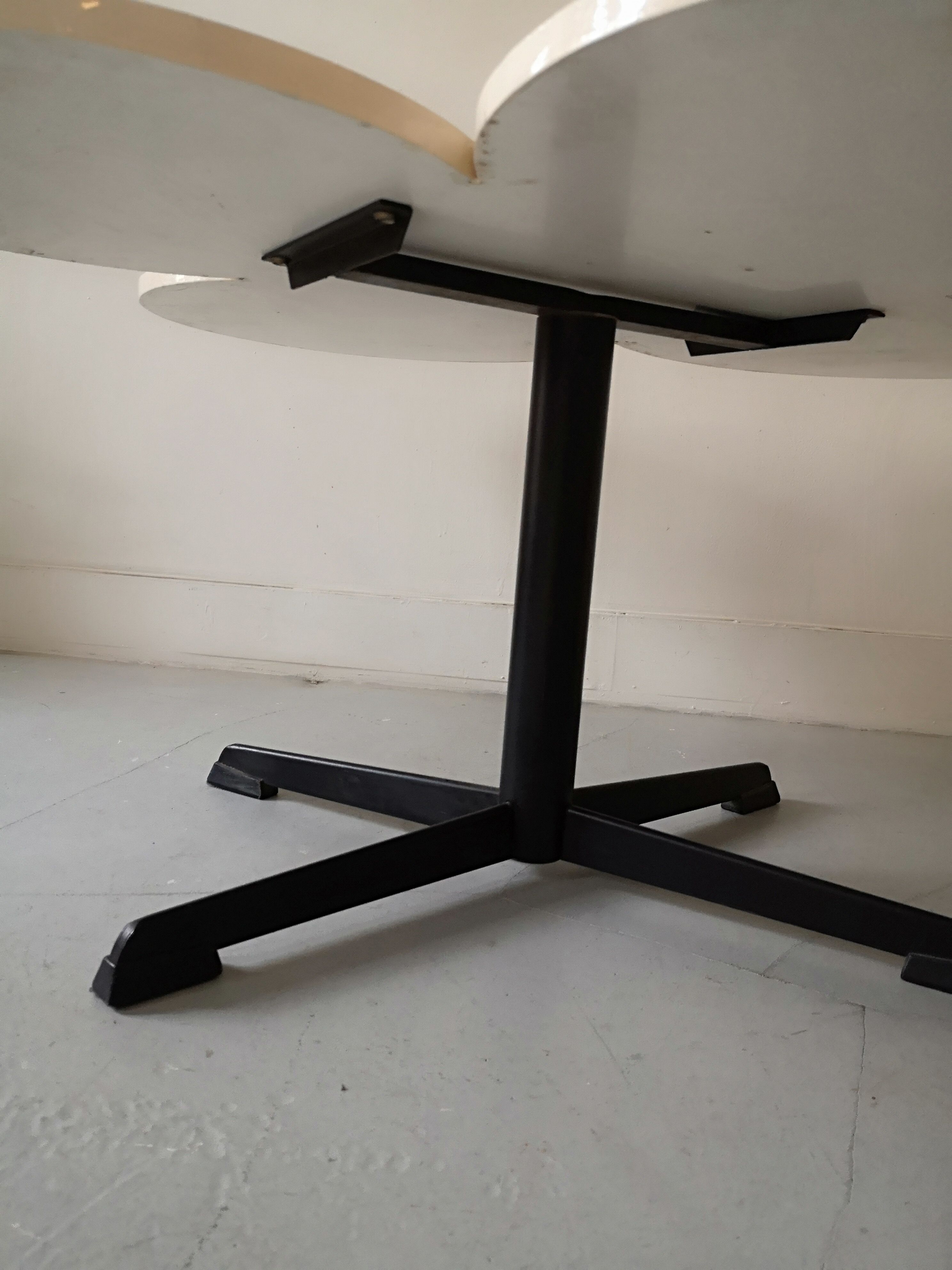 Table basse design le cloud, 1970