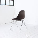 Side chair by Charles & Ray Eames for Herman Miller