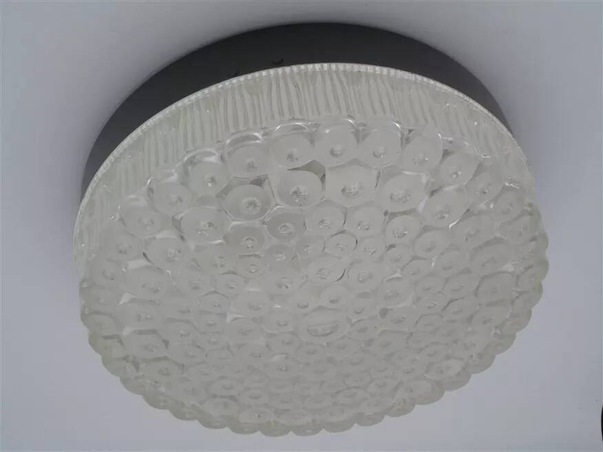 Staff wall or ceiling light
