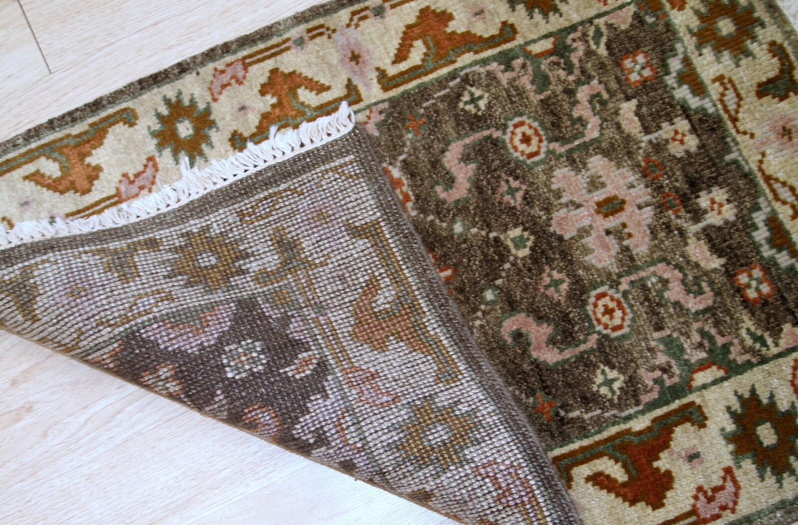 Handmade Indo-Mahal vintage rug 64cm x 97cm 1980s, 1B865