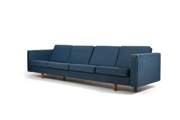 Canapé GE-300/4 de Hans J. Wegner Getama Danemark années 1960
