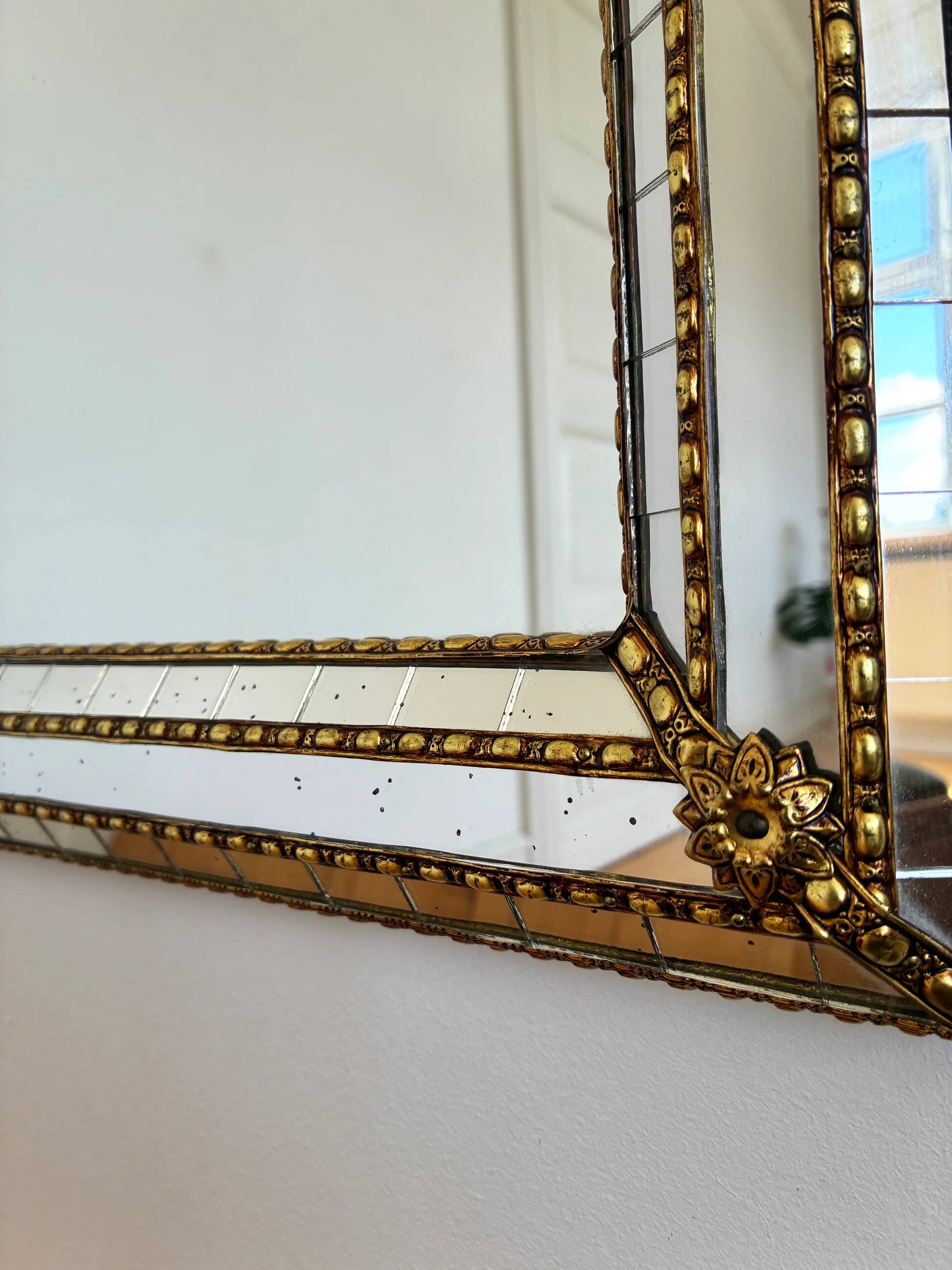 Large vintage Spanish Venetian-style wall mirror, brass, 1980s Hollywood Regency