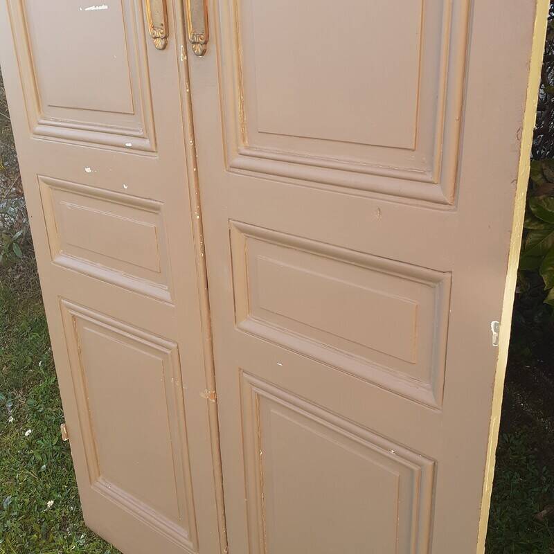 2 pairs of large 19th-century Haussmann-style cupboard doors.