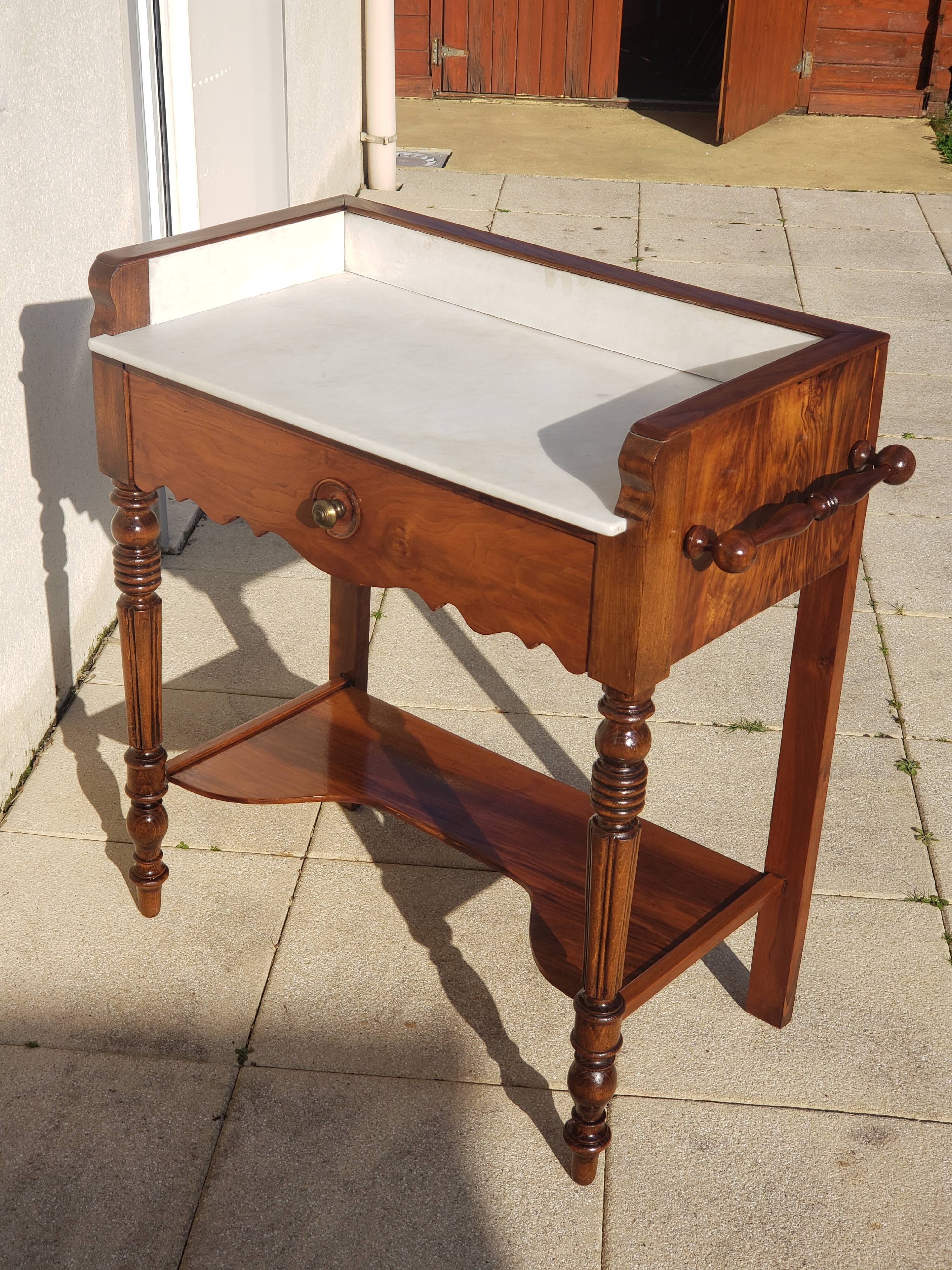 Vintage console hairdresser in walnut, Art Deco Louis Philippe style.