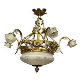 Lustre de style Louis XVI.