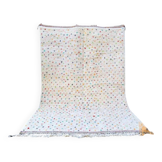 Tapis Marocain en Laine - Éclats de Couleurs sur Fond Blanc 150cmx250cm