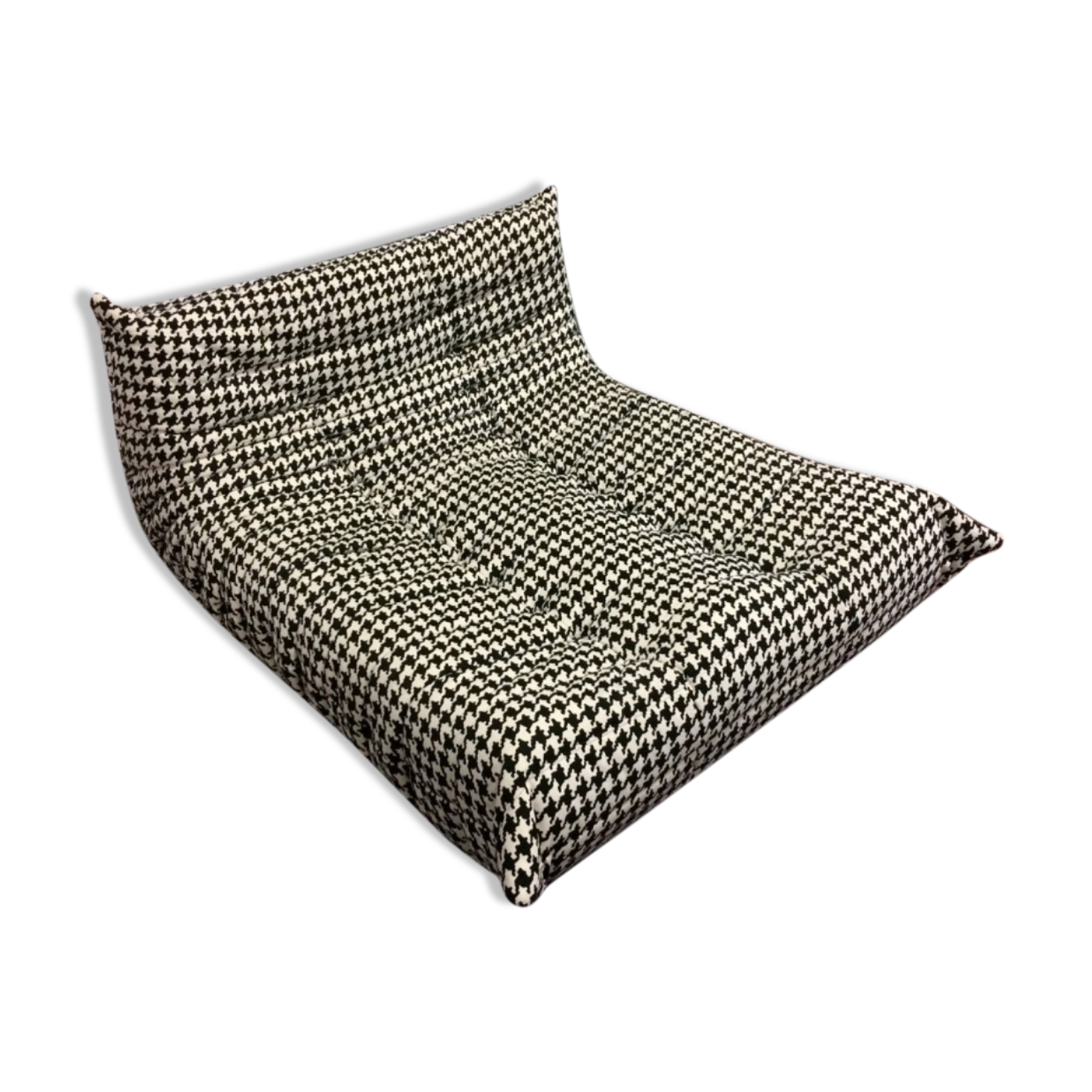 Togo sofa model designed by Michel Ducaroy 1973