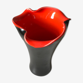 Ceramic vase weaned design 50 years