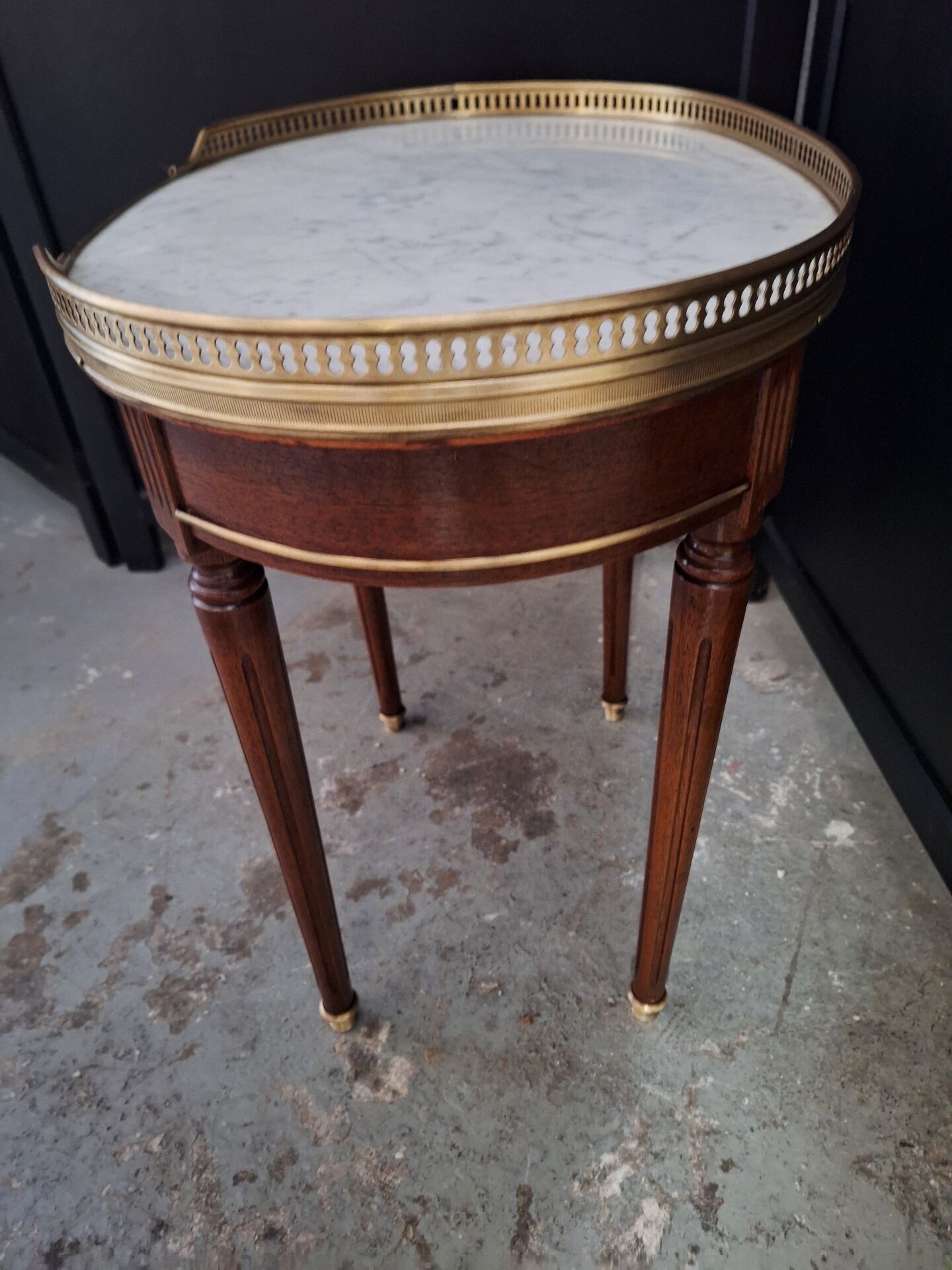 Bedside table