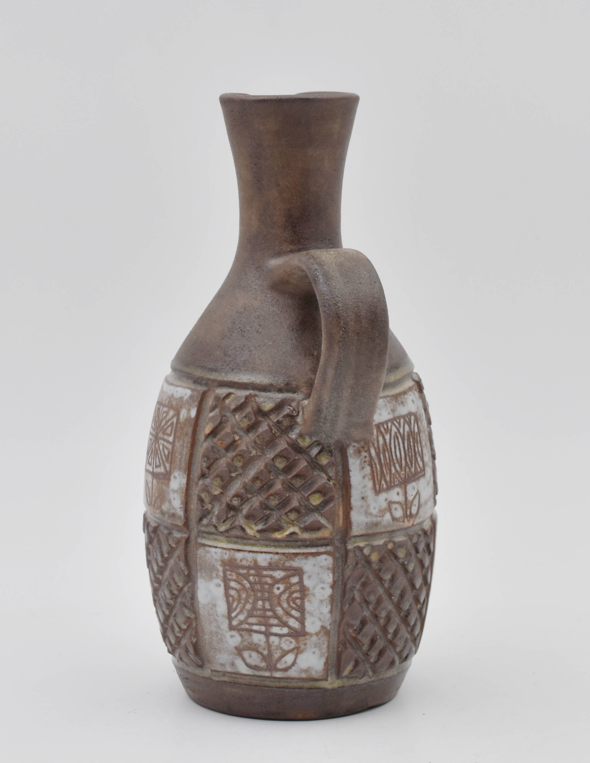 Pitcher Alexandre Kostanda Vallauris