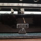 Olympia Progress typewriter 30s