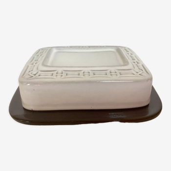 Butter dish with brown and beige ceramic lid