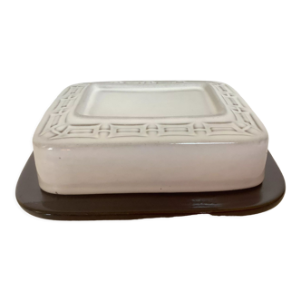 Butter dish with brown and beige ceramic lid