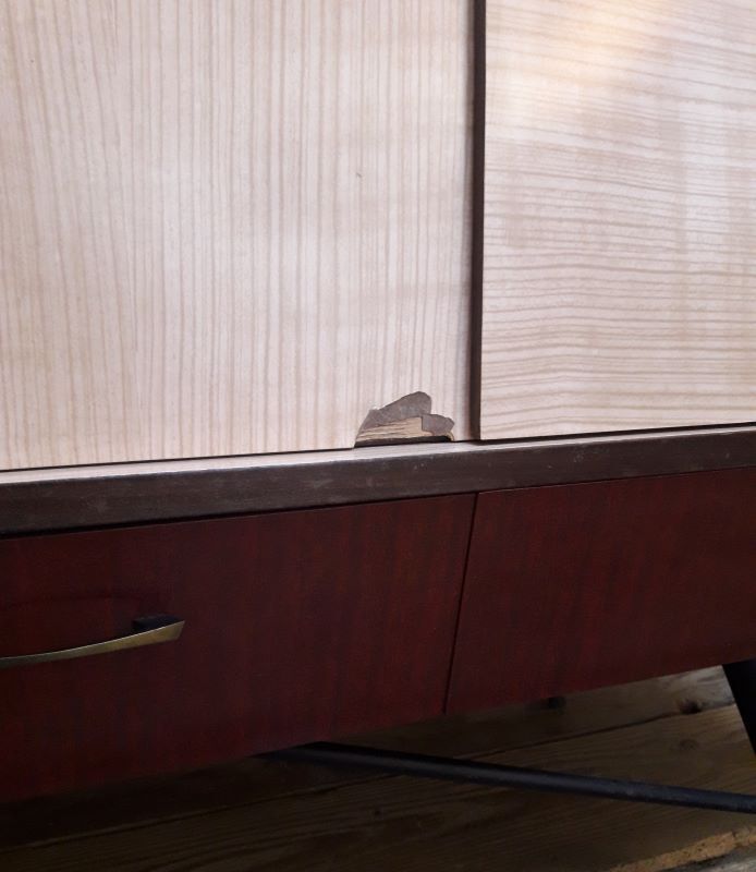 Buffet enfilade dining room