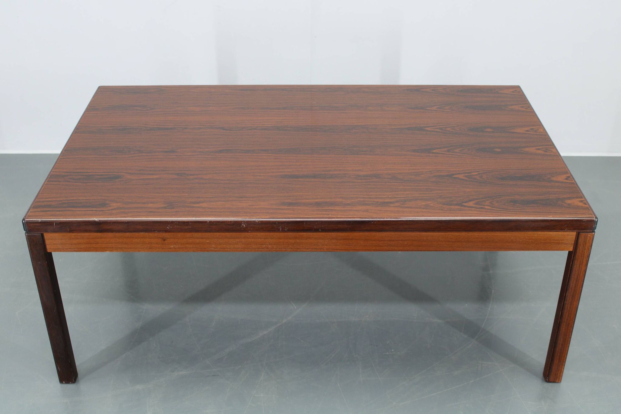Table basse en bois, Danemark 1960