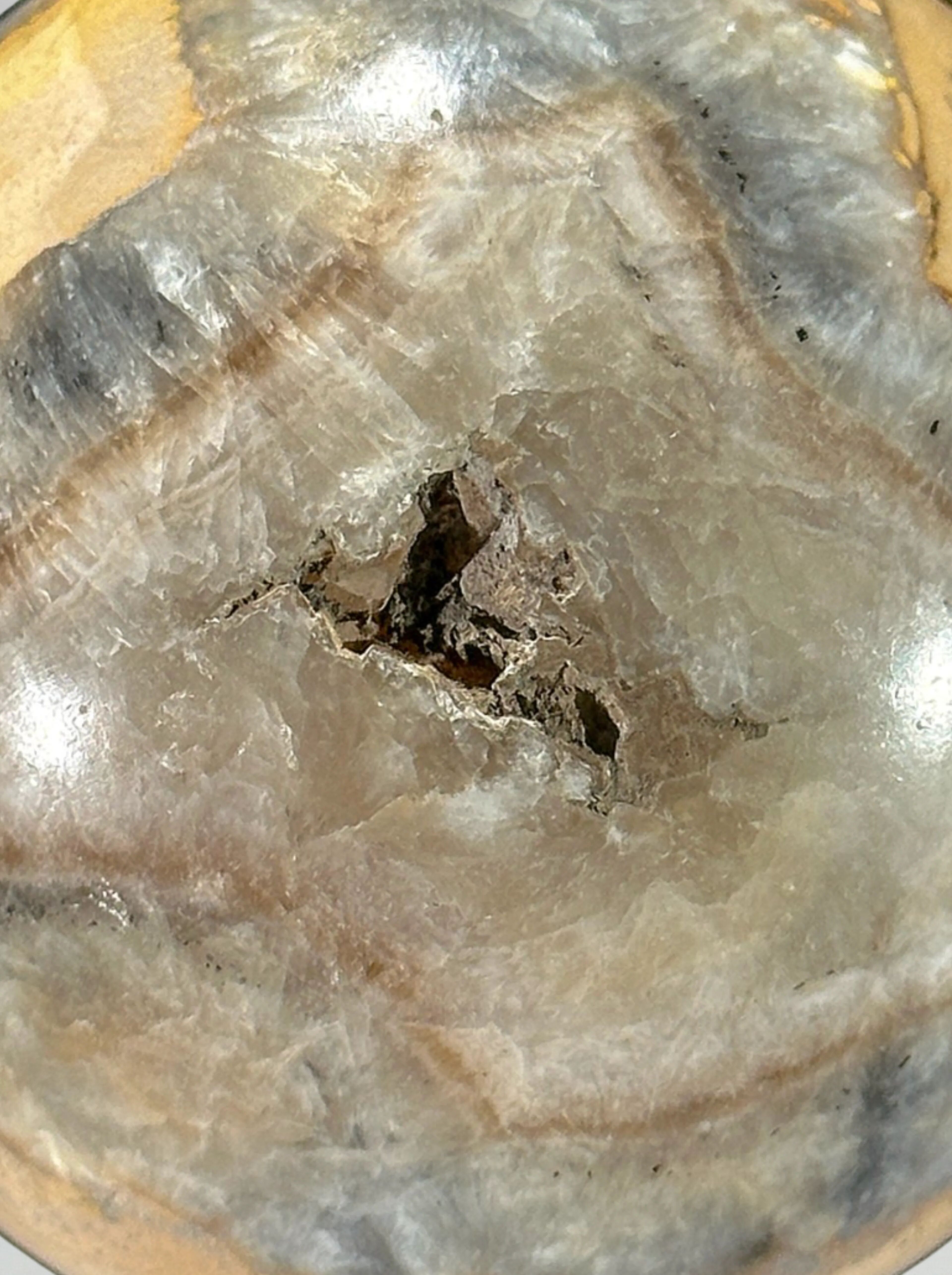 Pair of polished Maligano jasper spheres on bases – Mineral composition