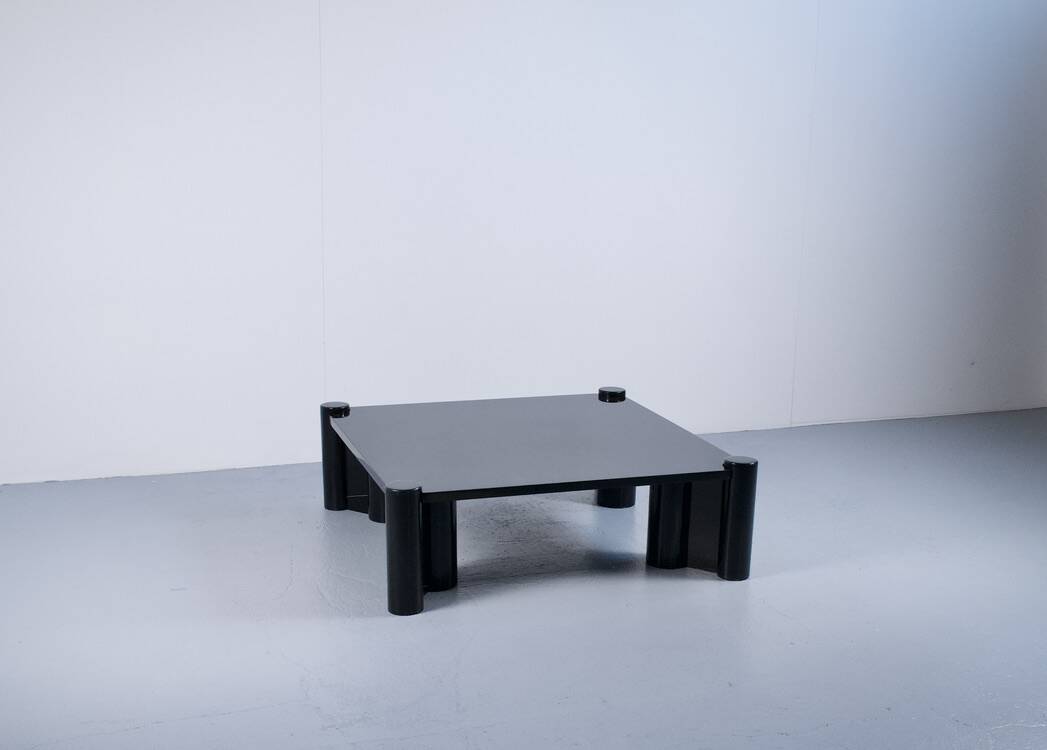 Jumbo marble coffee table by Gae Aulenti, 1960s, Knoll International, publisher