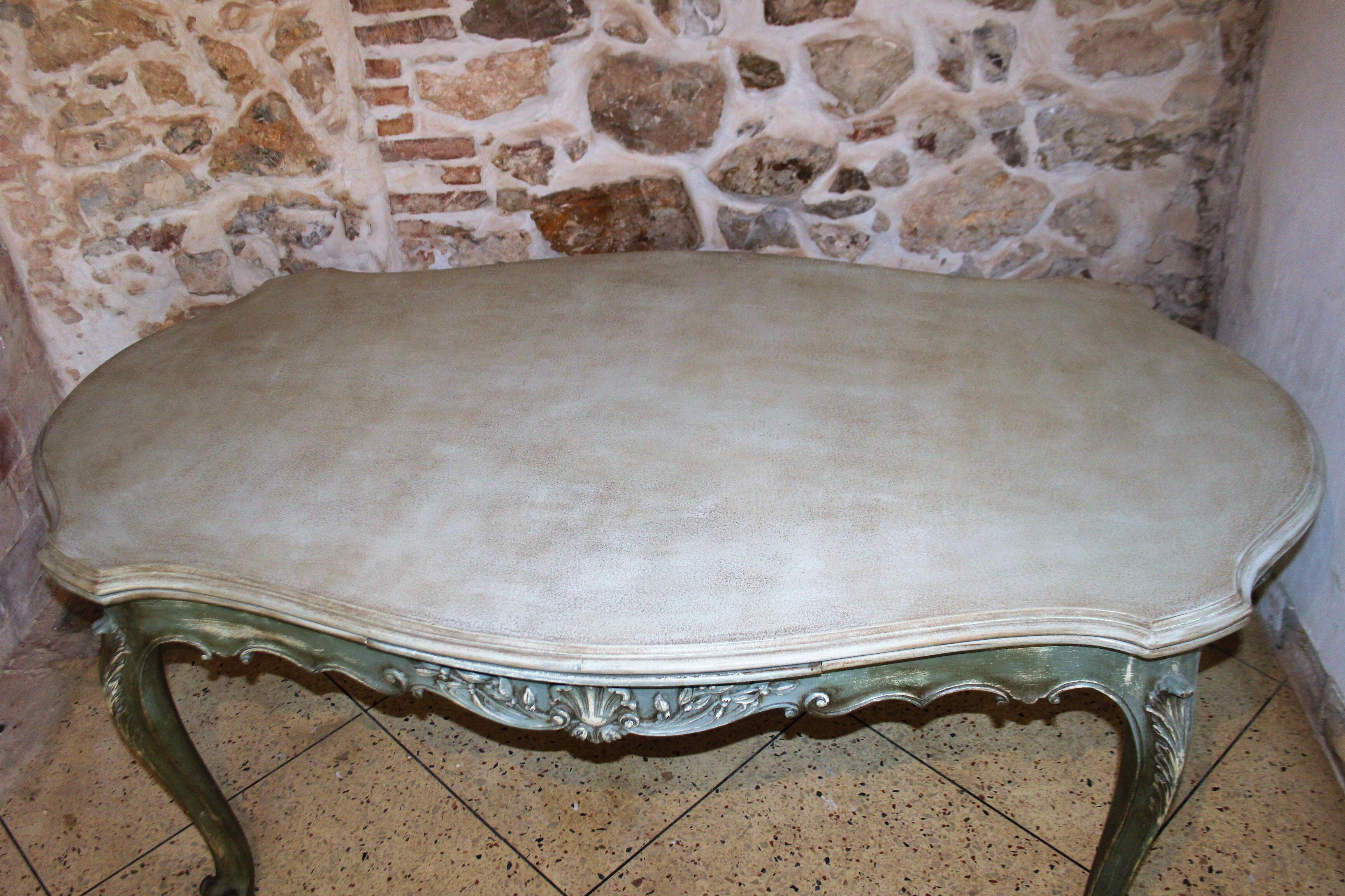 Dining table Louis XV Provencal