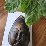 Masque africain en pierre