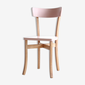 Vintage wooden bistro chair revisited