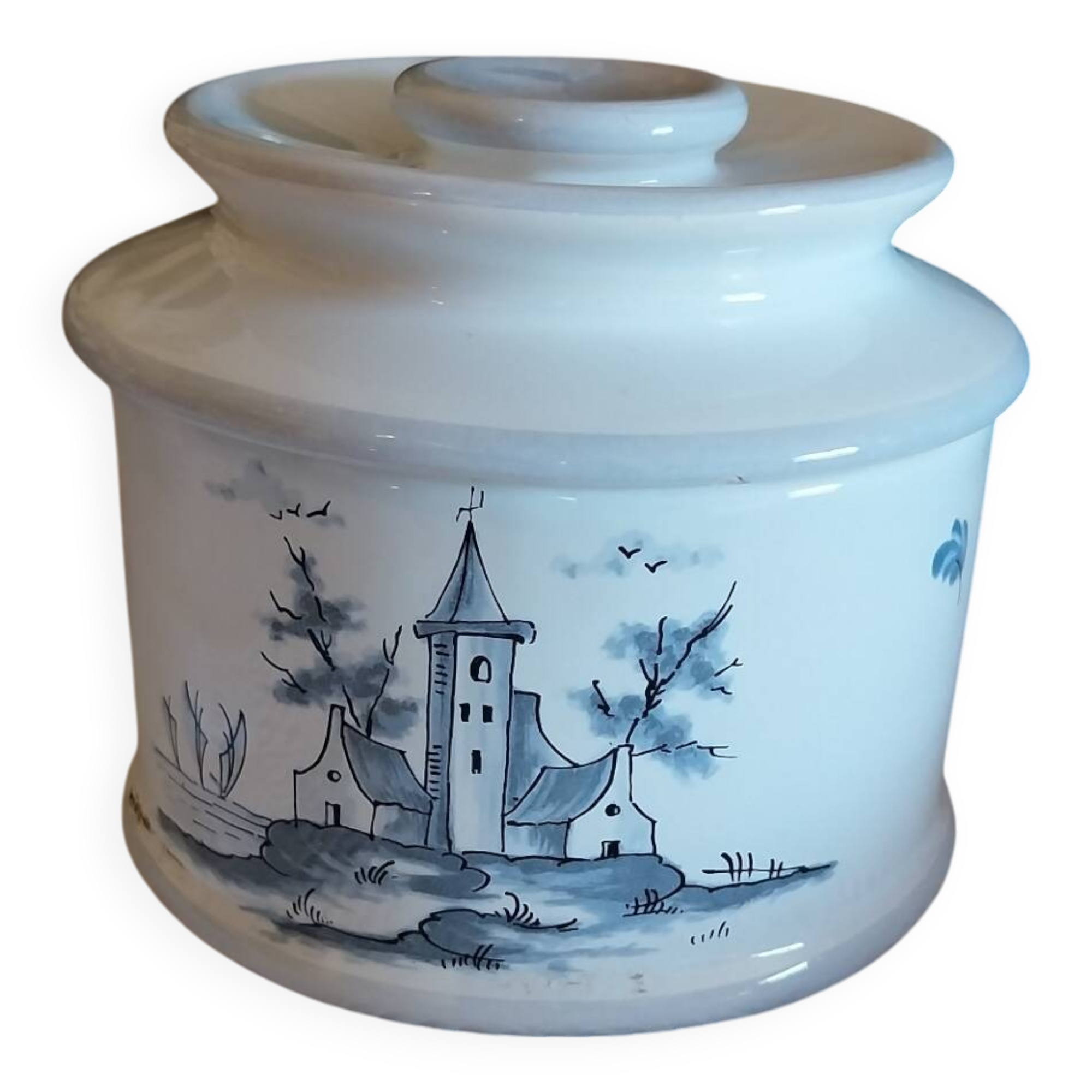 Old water butter dish Pottery from the Chapelle des Pots de France