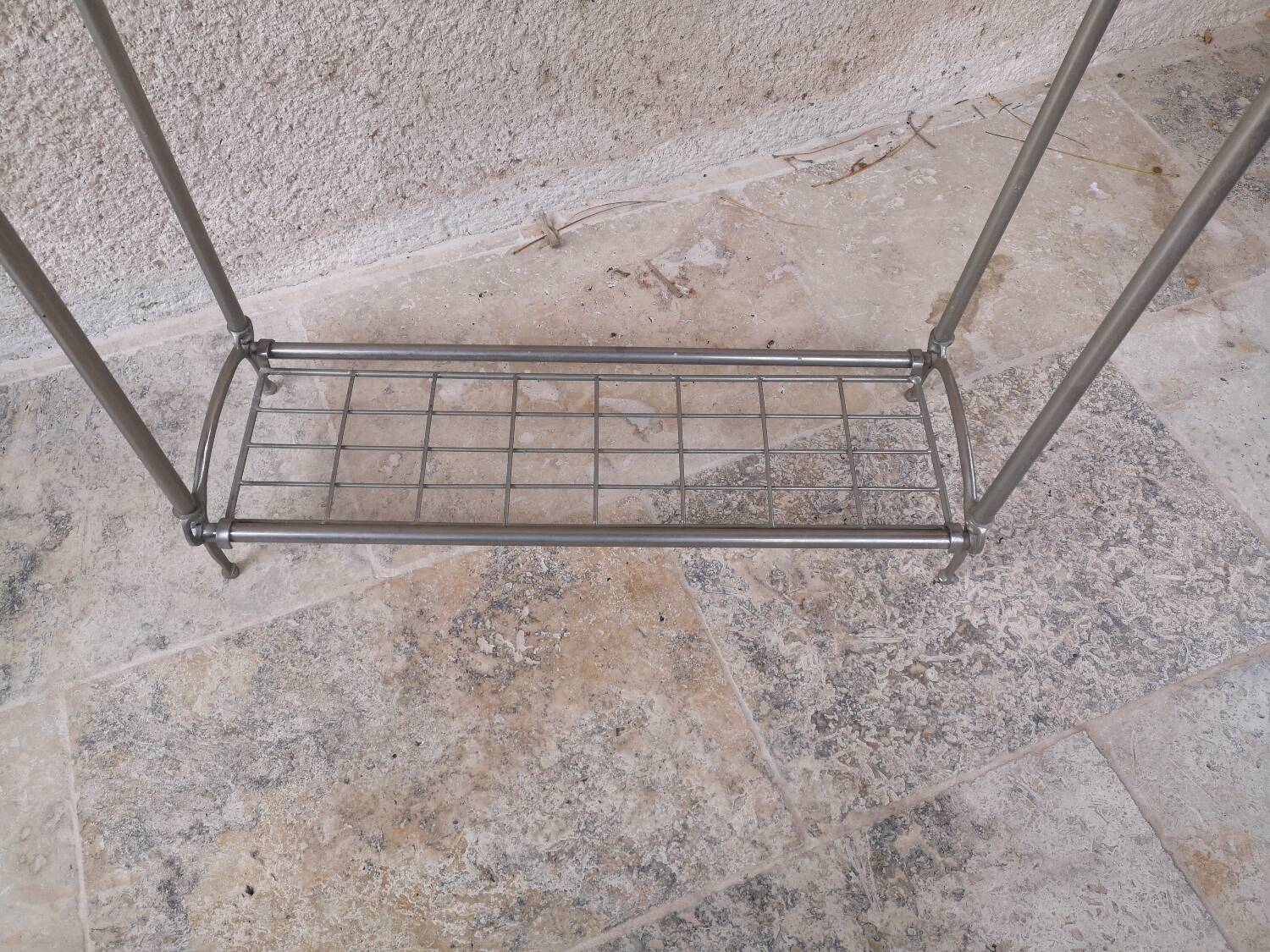 Chrome towel rack