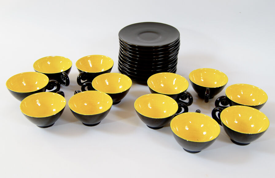 12 cup coffee service