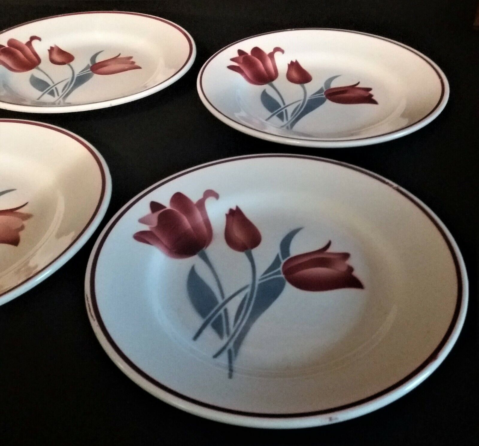 Series of six Orchies earthenware dessert plates model Simone