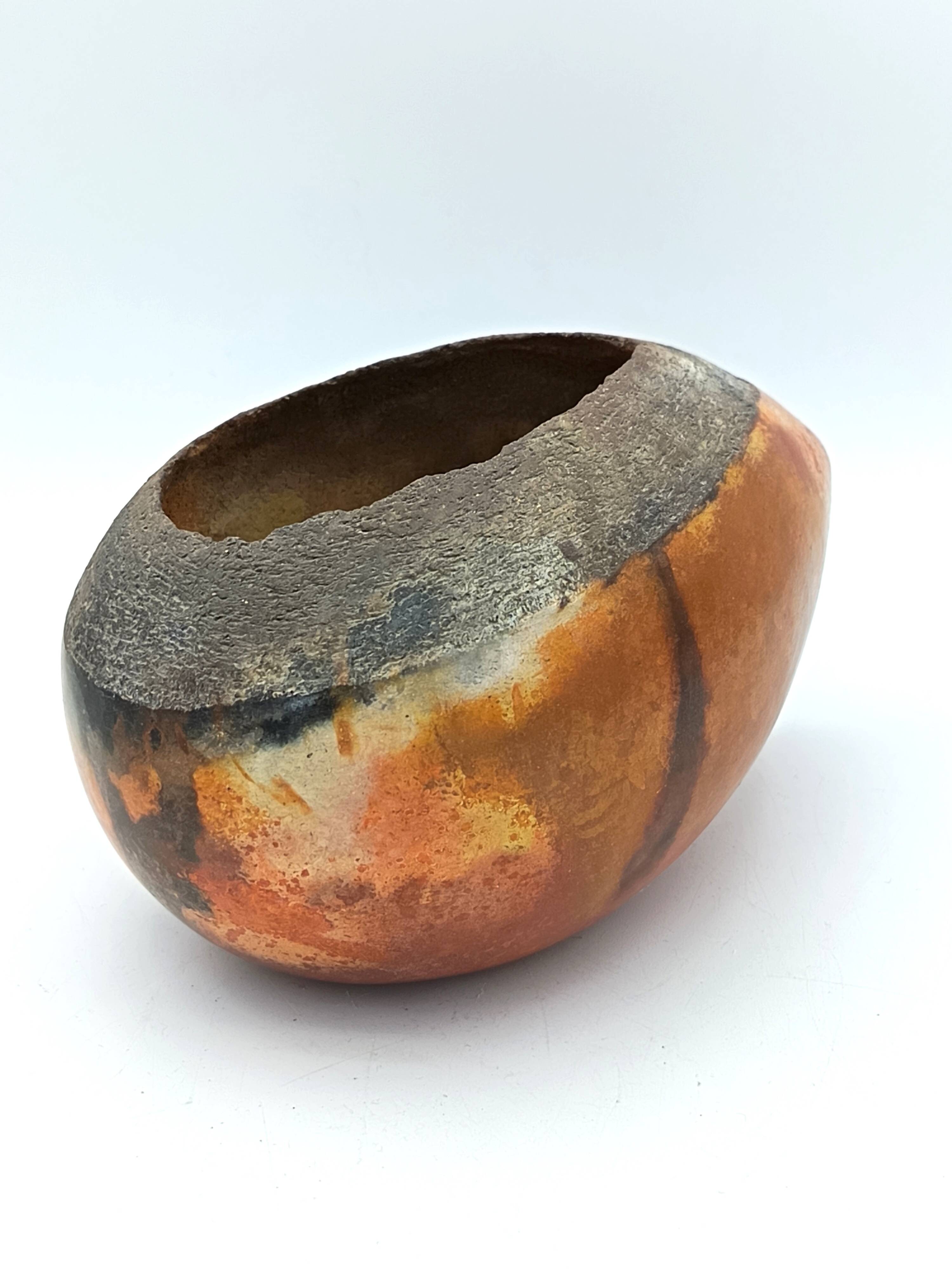 Raku ceramic vase by Anne-Sophie Dubois