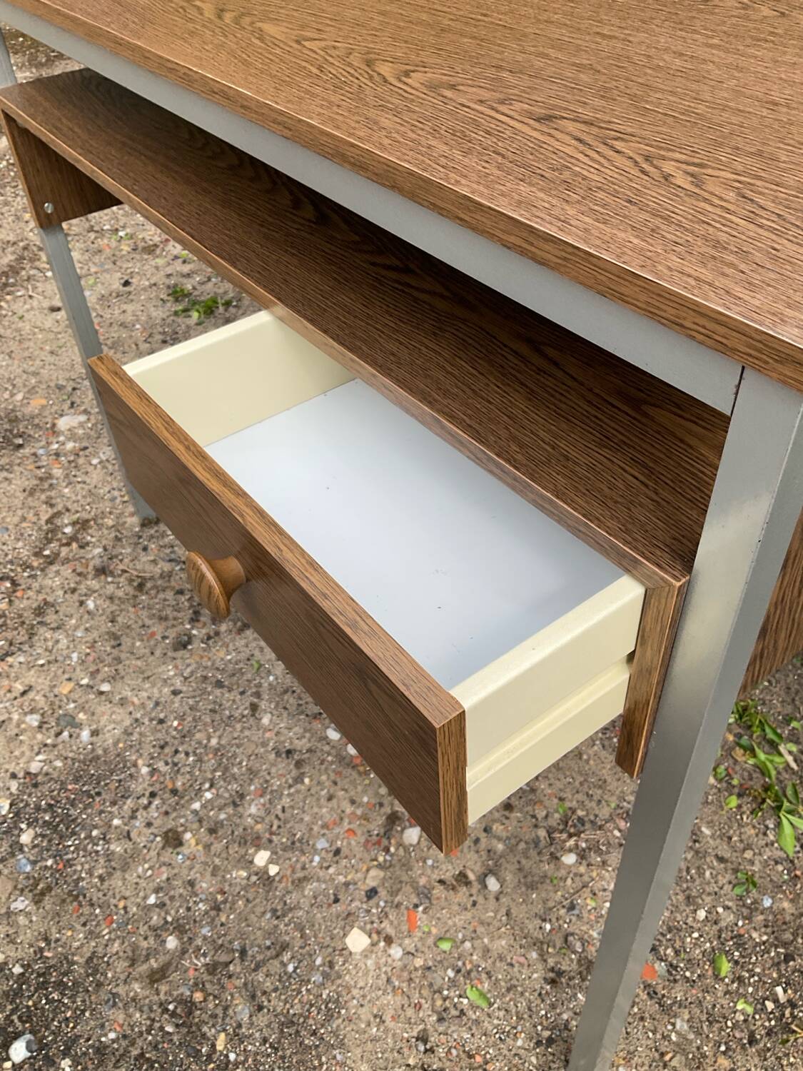 Bureau vintage des années 60-70