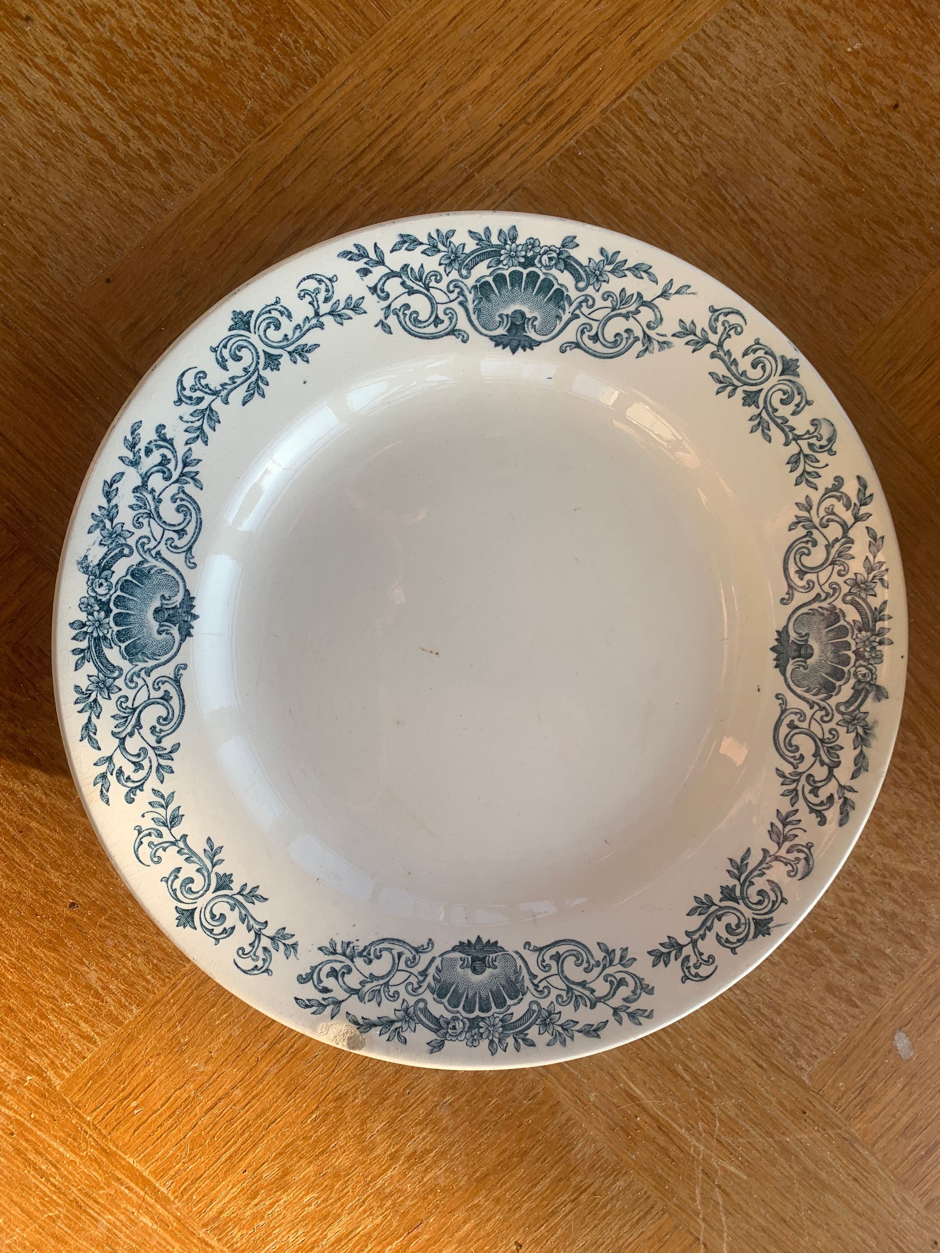 6 flat plates model shell longchamp iron earth art deco