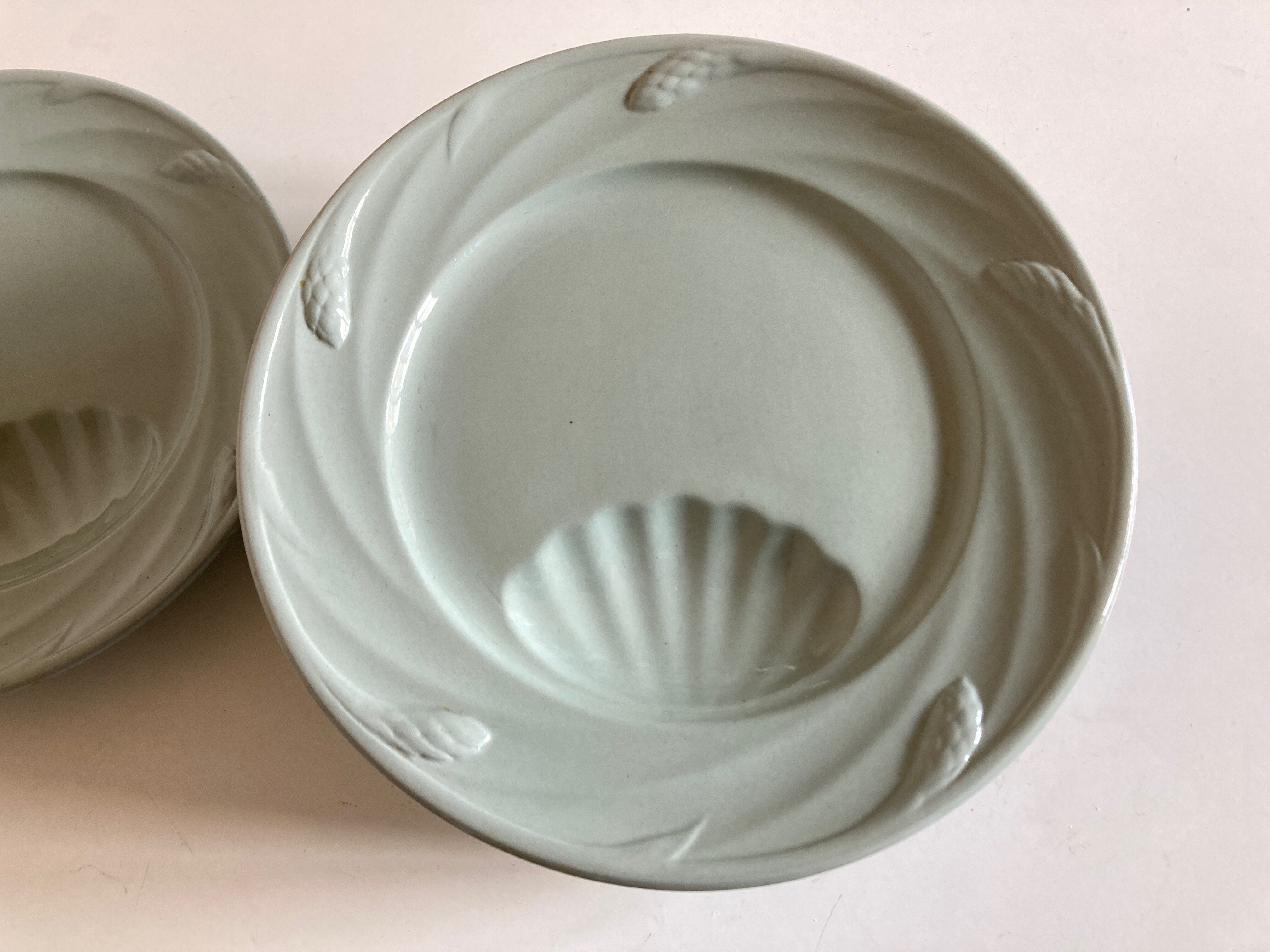 Set de 6 assiettes céladon de Sarreguemines 1950