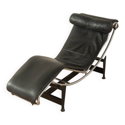 Cassina   Le Corbusier, Pierre Jeanneret & Charlotte Perriand LC4 chaise longue