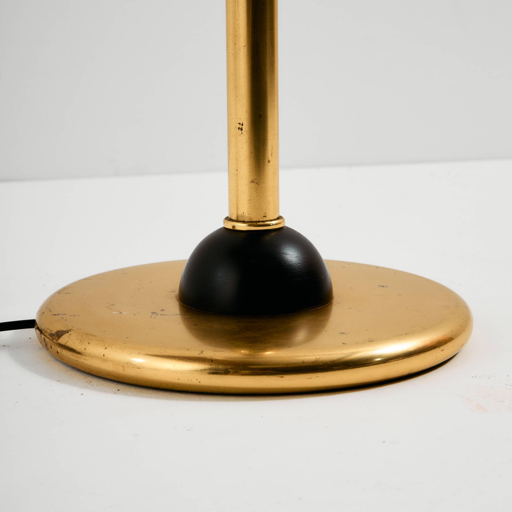 MK10571 Brass floor lamp